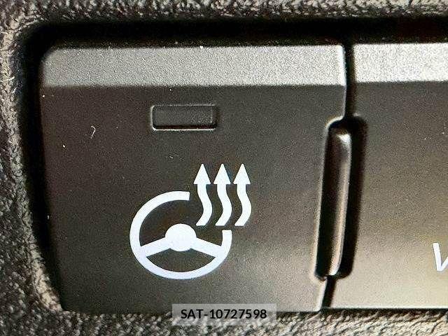 Lexus NX 2019-04 2210895-10