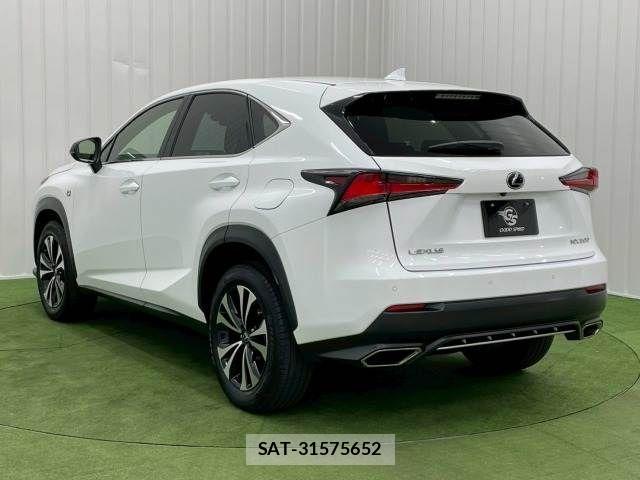 Lexus NX 2019-08 3414520-16