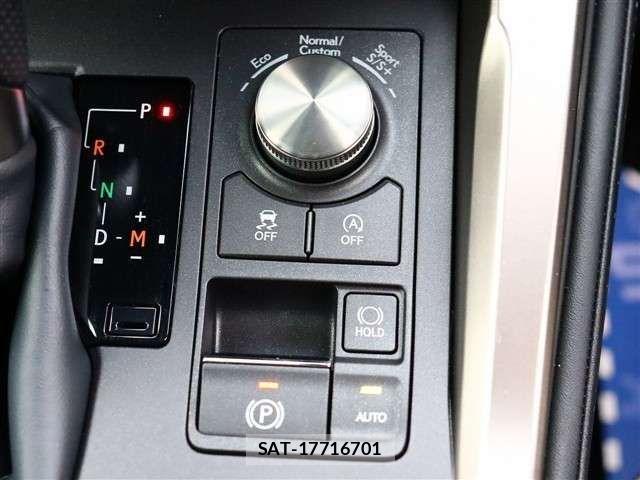 Lexus NX 2020-01 4964612-16