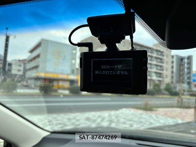 Lexus NX 2017-12 5871019-23