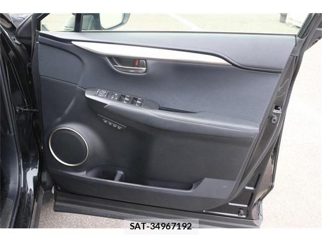 Lexus NX 2021-06 6612884-28