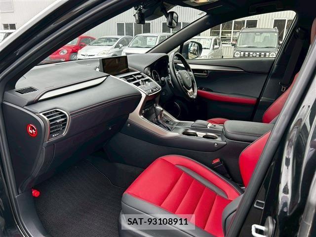 Lexus NX 2021-01 6676688-11
