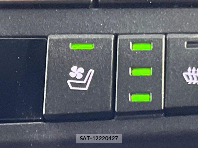 Lexus NX 2020-08 6716533-6