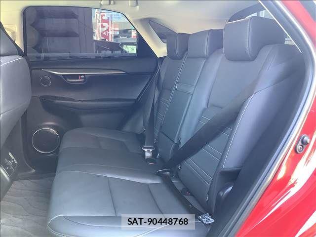 Lexus NX 2021-03 6907768-5