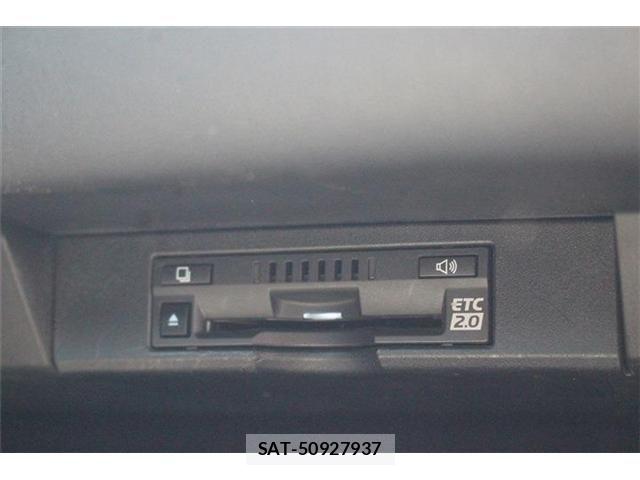 Lexus NX 2021-03 7221030-25