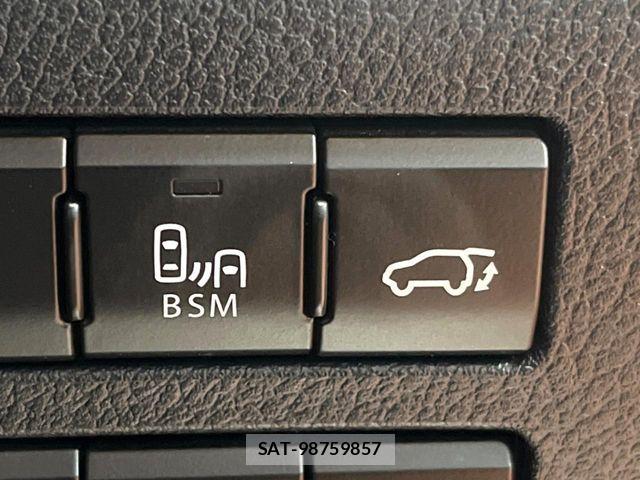 Lexus NX 2020-03 7221025-7
