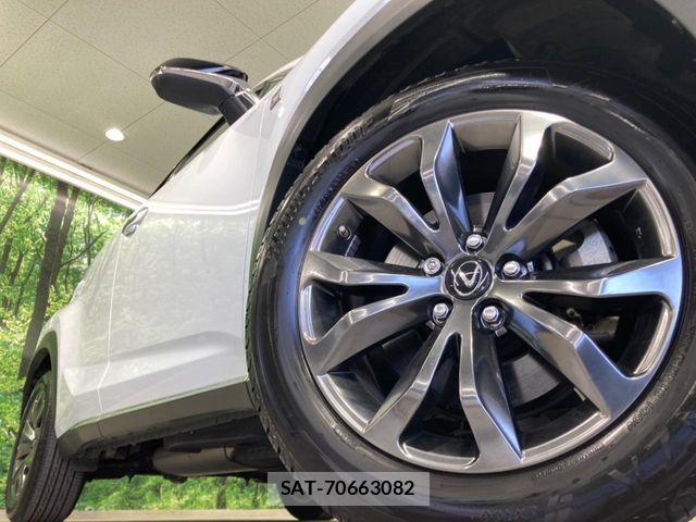 Lexus NX 2017-12 7215934-12