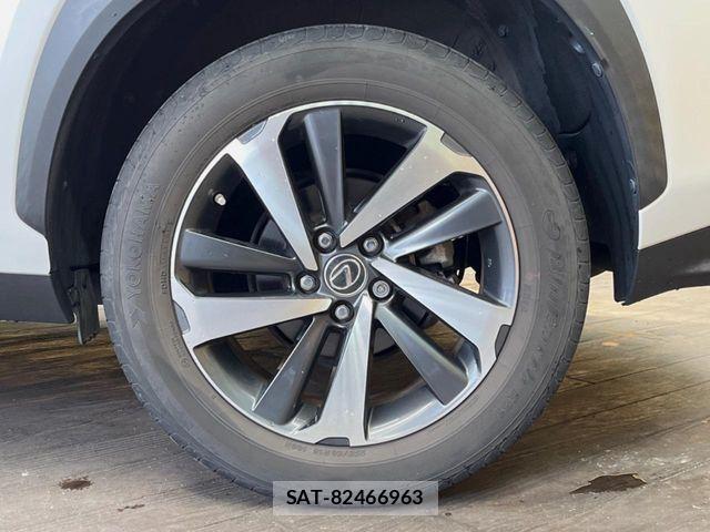 Lexus NX 2019-06 7221021-13