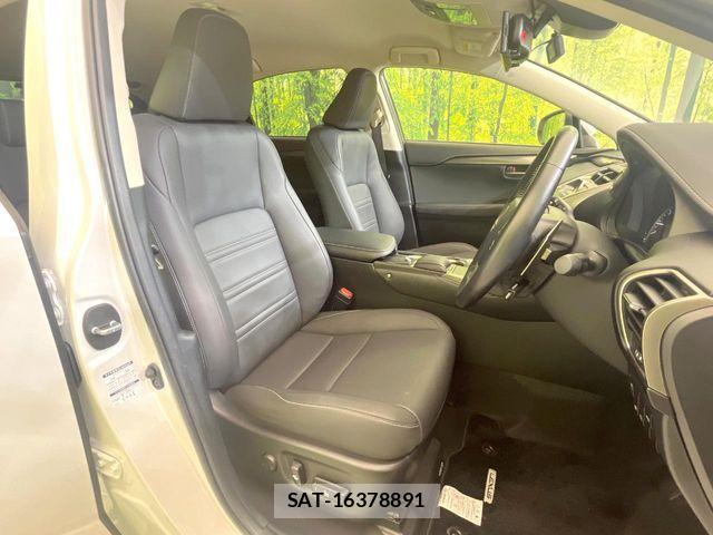 Lexus NX 2019-09 7221023-7