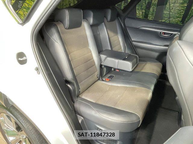 Lexus NX 2018-10 7272234-8