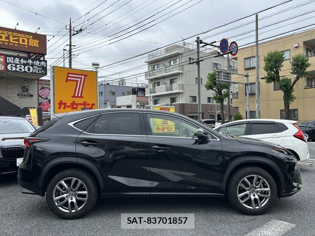 Lexus NX 2021-05 7358516-25