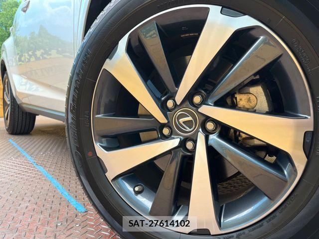 Lexus NX 2021-01 7501291-12