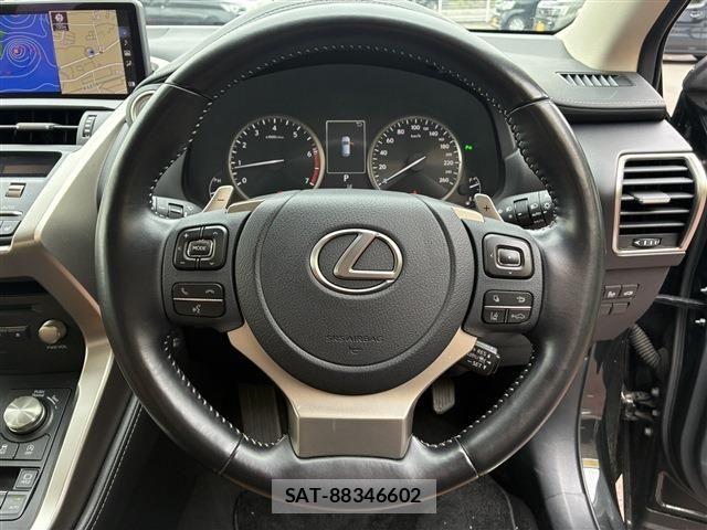 Lexus NX 2021-02 7725107-17