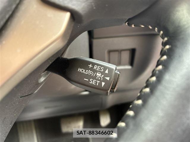 Lexus NX 2021-02 7725107-23