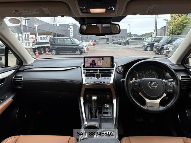 Lexus NX 2021-02 7725107-6