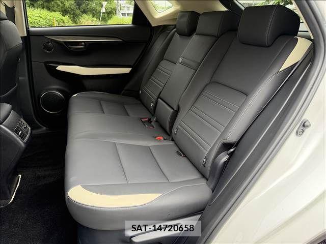 Lexus NX 2019-02 7725111-9