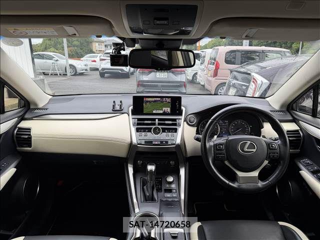 Lexus NX 2019-02 7725111-1