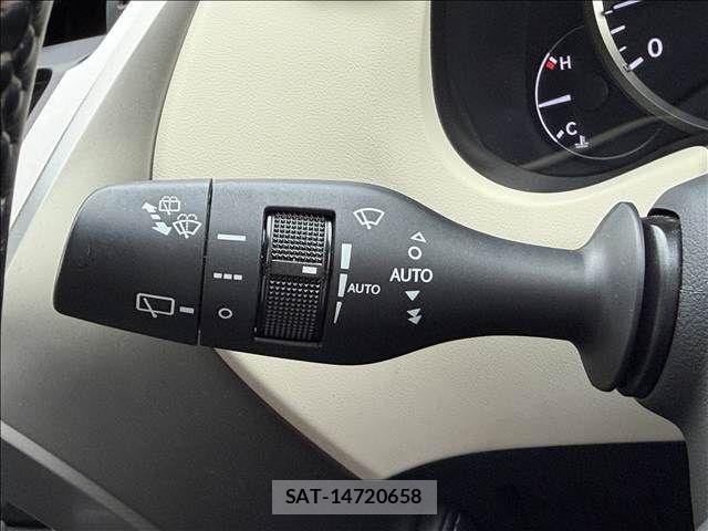 Lexus NX 2019-02 7725111-27