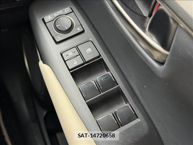 Lexus NX 2019-02 7725111-28