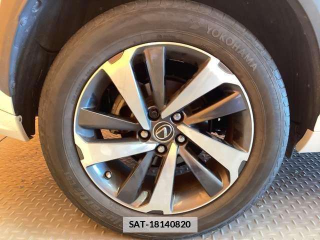 Lexus NX 2019-07 7725110-10