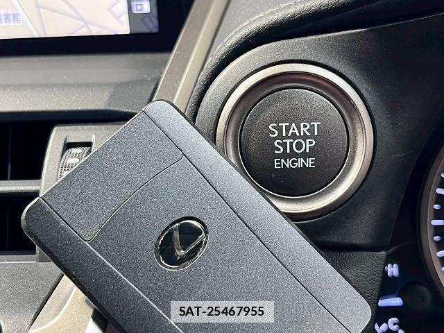 Lexus NX 2017-12 7786545-13
