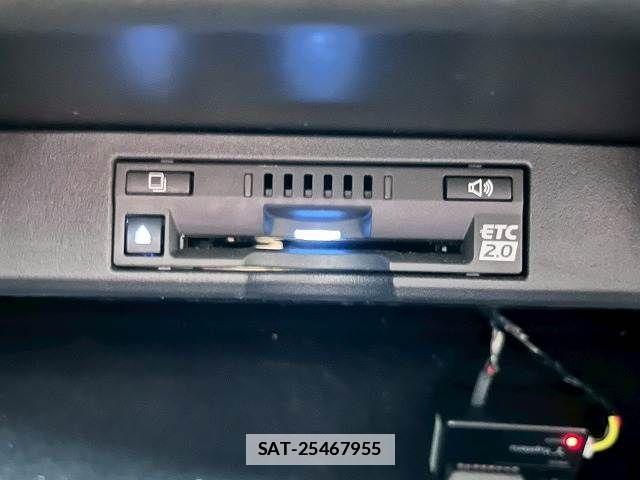 Lexus NX 2017-12 7786545-14
