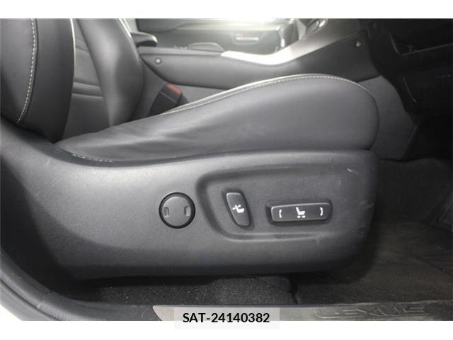 Lexus NX 2019-05 7877393-27