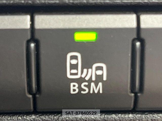 Lexus NX 2018-03 8036449-6
