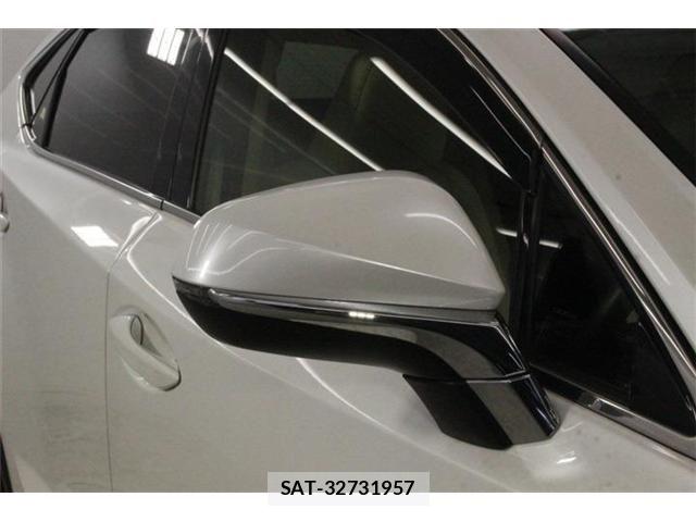 Lexus NX 2018-07 8074354-9