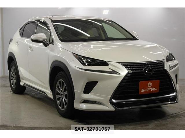 Lexus NX 2018-07 8074354-2