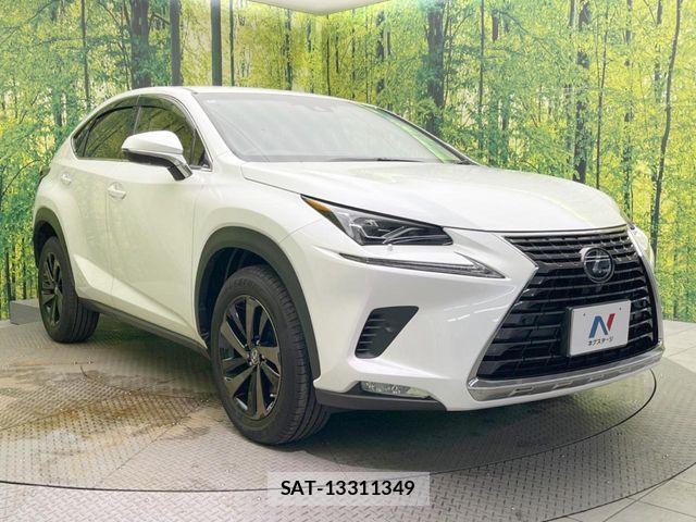 Lexus NX 2018-06 8146070-15