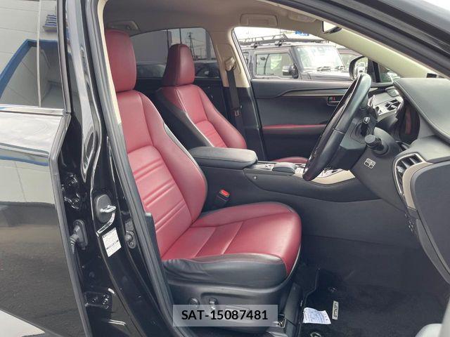 Lexus NX 2018-04 8208405-7