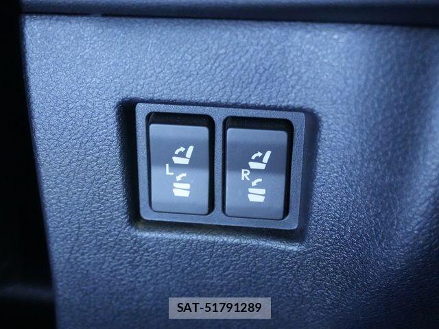 Lexus NX 2018-06 8208409-19