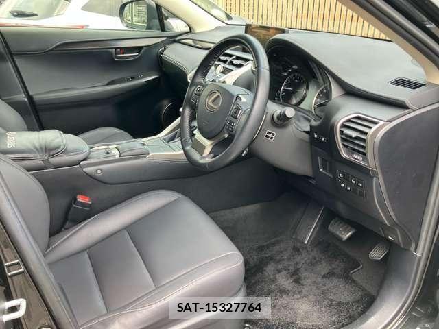 Lexus NX 2018-12 8208406-28