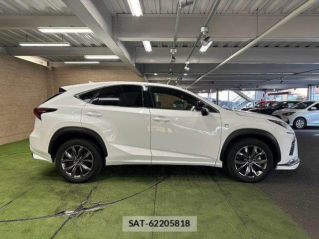 Lexus NX 2018-10 8245734-17