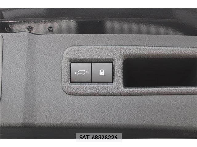 Lexus NX 2019-01 8334499-4