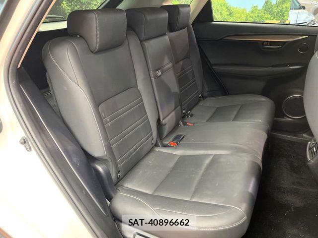 Lexus NX 2018-05 8438356-11