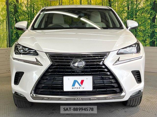 Lexus NX 2017-11 8457811-13