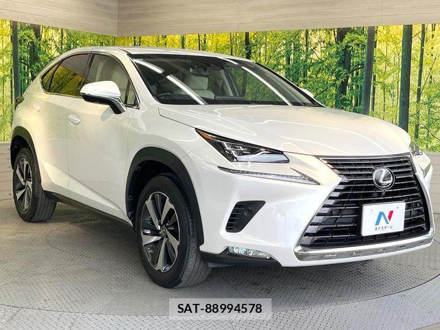 Lexus NX 2017-11 8457811-15