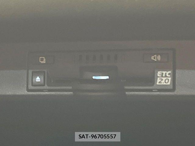 Lexus NX 2017-11 8457812-6