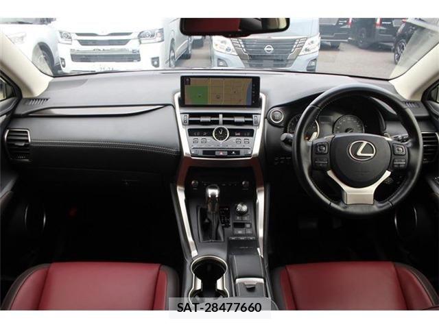 Lexus NX 2018-06 8627492-26