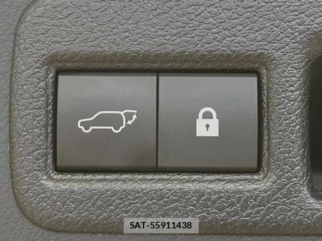 Lexus NX 2018-03 8659963-4