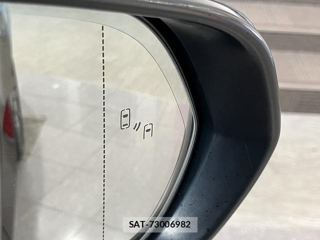 Lexus NX 2018-02 8659960-6