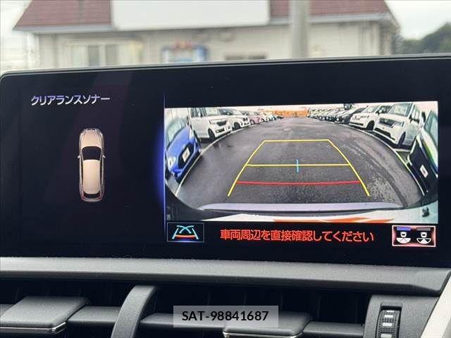 Lexus NX 2018-06 8849589-23