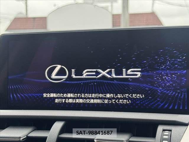 Lexus NX 2018-06 8849589-2