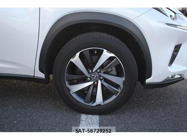 Lexus NX 2017-11 730486-11