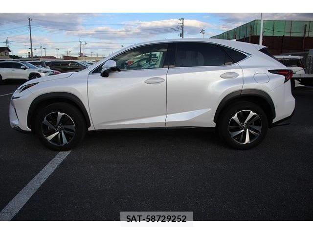 Lexus NX 2017-11 730486-8