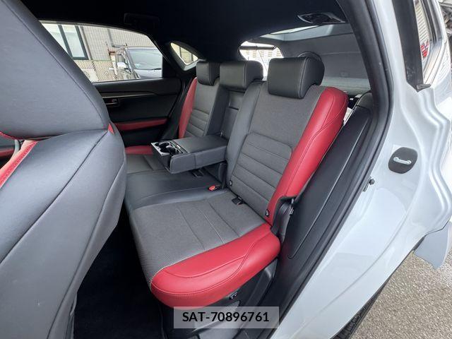Lexus NX 2017-11 3674736-18