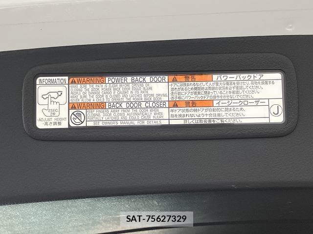 Lexus NX 2018-03 6612888-21
