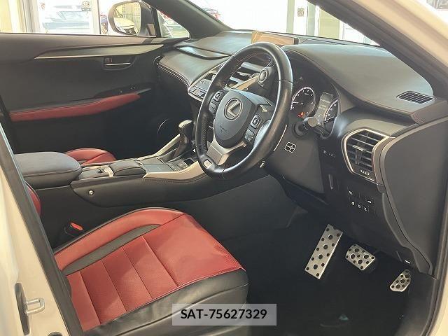 Lexus NX 2018-03 6612888-23